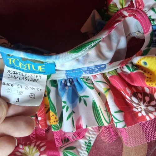 Tortue children's swimsuit like new, size 3 years, colorful