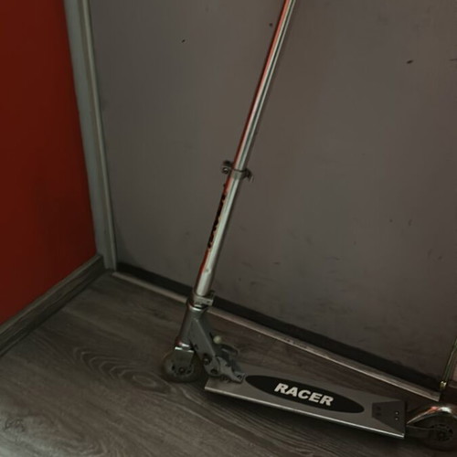 Razor A125 foldable kids scooter used