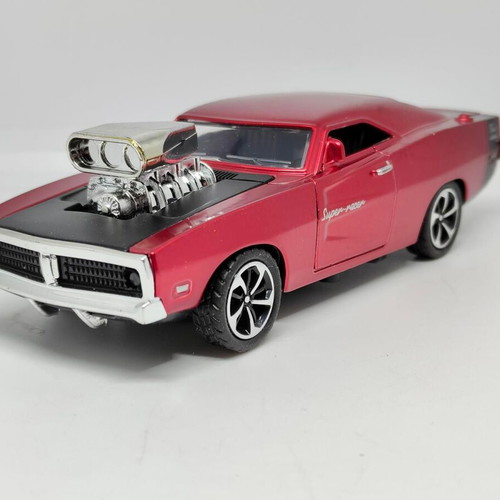 Hot Engine Classic Retro Garage Car Dodge Charger 1:32 red metallic like new