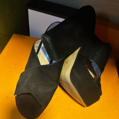 Mules Fashion Icon size 38 black, like new, thick heel