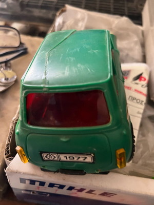 Κουρδιστό παιχνίδι Mini Cooper μεταχειρισμένο, με σπασίματα