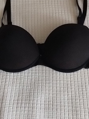 Black bra size 34B used with underwire