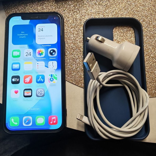 iPhone 512GB like new with two cases and car charger