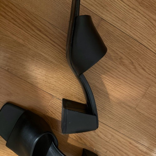 stradivarius mule