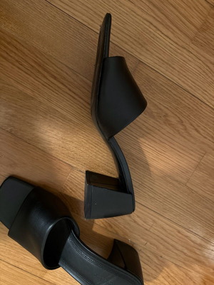 stradivarius mule