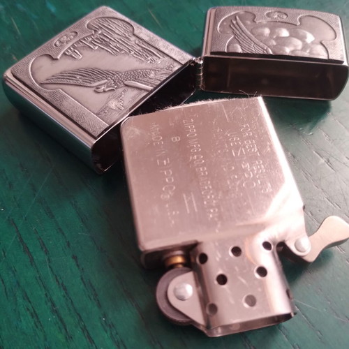 Zippo lighter 1997 authentic, new