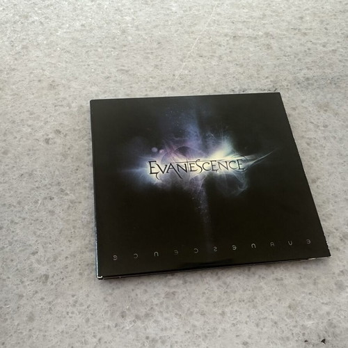 Evanescence 2011 CD and DVD deluxe version like new, rock
