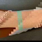  Χειροποίητο βραχιόλι macrame ρυθμιζόμενο με χρυσές χαντρουλες
