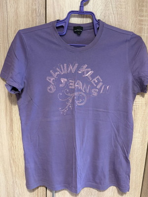 Calvin Klein short sleeve t-shirt used, purple, size L