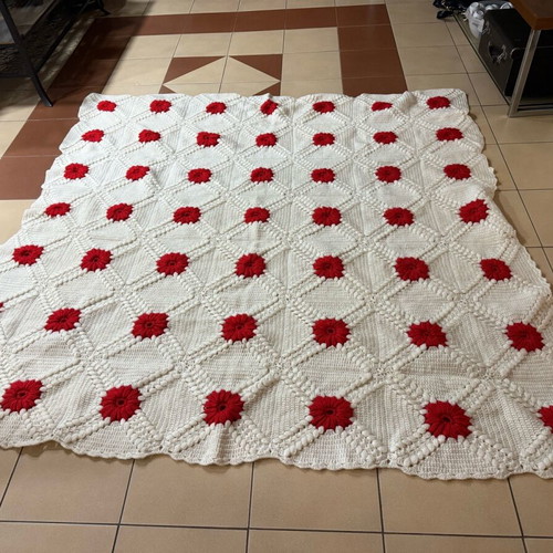 Handmade blanket like new for double or single bed