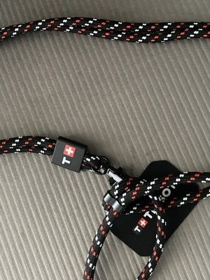 Key holder Tissot καινούργιο, μαύρο και κόκκινο