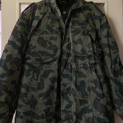 Camouflage heavy thick coat with removable inner layer