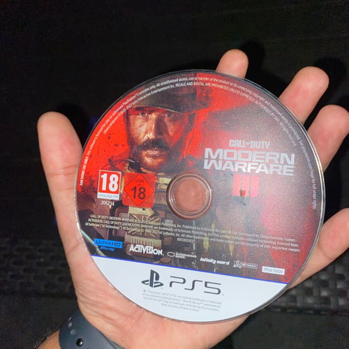 Call of Duty Modern Warfare 3 PS5 like new