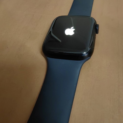 iPhone 12 and Apple Watch SE 2nd Gen cellular