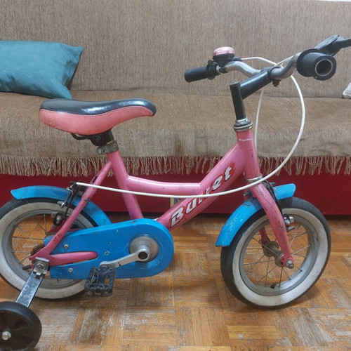 Children's bicycle like new, racing type, with V-Brakes