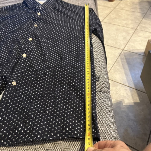 Dash&Dot men's shirt medium slim fit like new, dark blue with white anchors