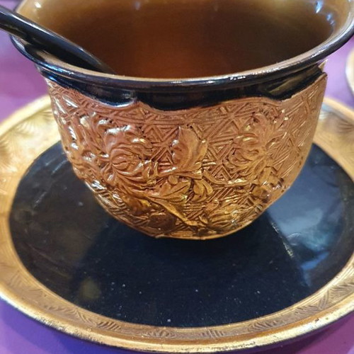 Vintage Chinese tea set with Papier Mache lacquer from 1960s like new