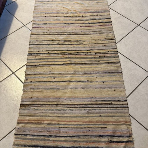 Rug used 270x68 cm with two holes