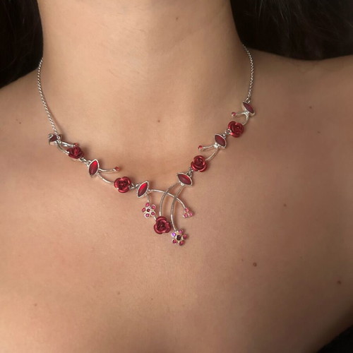 Necklace and Earrings Set with Red Roses new