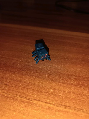 Minecraft spider figure like new, authentic product