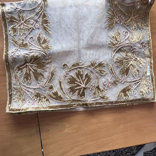 Table linen set new, tulle with velvet, includes 2 napkins and runner