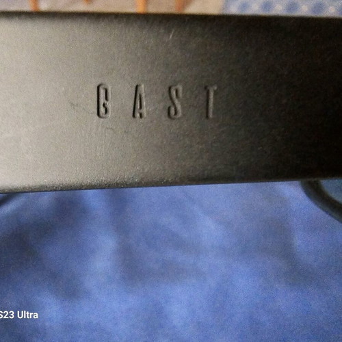 Sunglasses like new, black with green lens