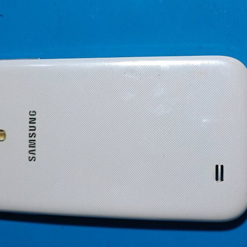 Samsung Galaxy S4 GT-09505 used for parts with broken screen