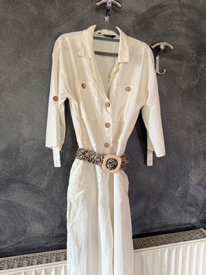 Zara one-piece linen jumpsuit new with wooden buttons, size S