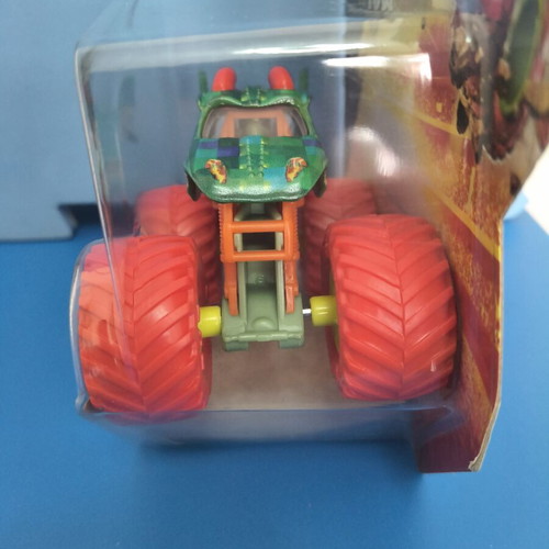Spin Master Monster Jam Pixel Punks Dragon 1:64 scale truck new