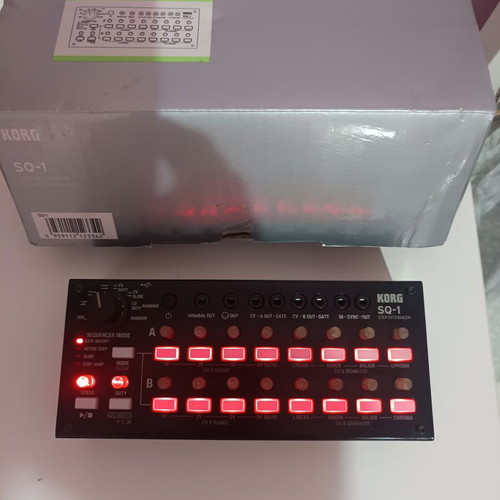 Korg SQ-1 hardware sequencer like new