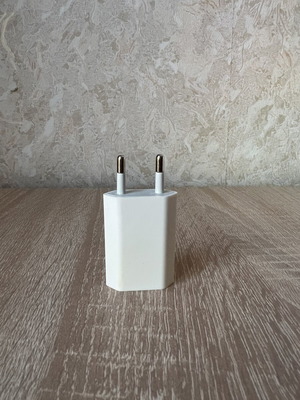 Apple original adapter like new