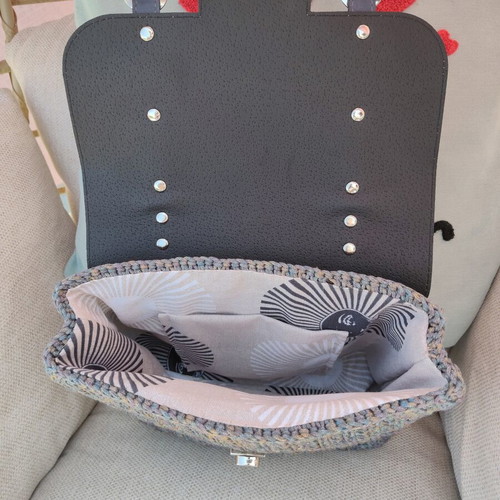 Handmade knitted handbag new with leather details and melange yarn