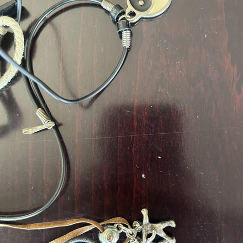 Necklaces used, assorted set