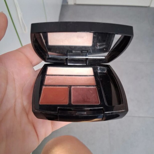 Eyeshadow palette 4 shades like new