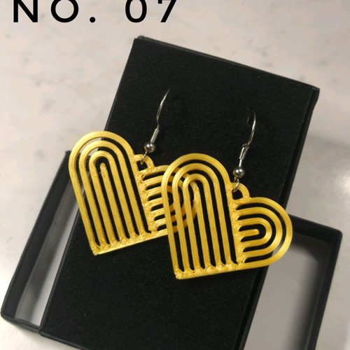 Earrings like new, 4 pairs stainless steel and PLA