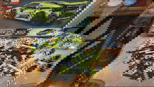 Lego 42161 Όχι πληρες