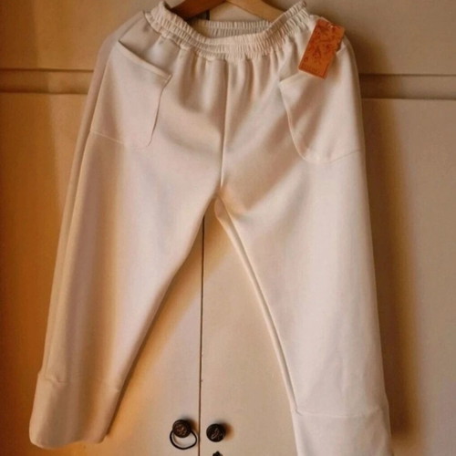White fleece pants below calf, brand feeling, new