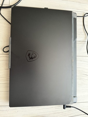 MSI Cyborg 15 A13V laptop σαν καινούργιο με ποντίκι και ακουστικά