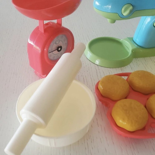 Baking set ELC Mothecare 13 pieces like new