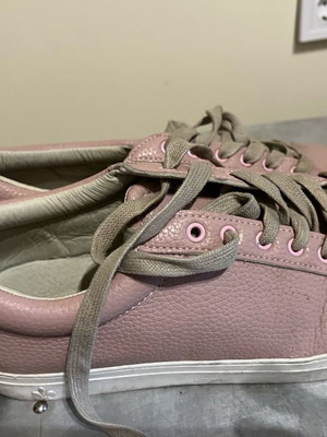 TKMAXX pink sneakers size 42 used in good condition