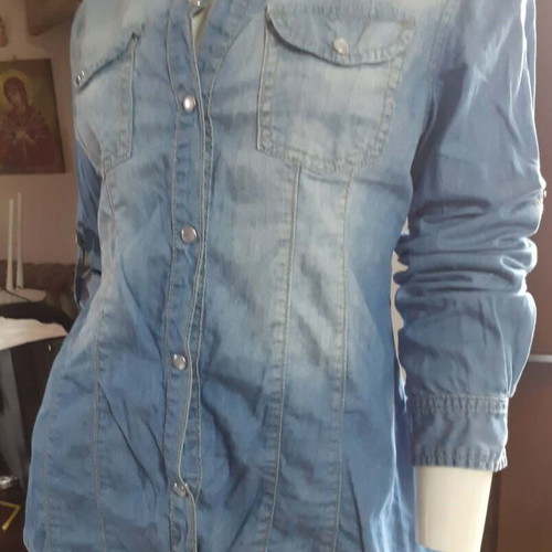 Women's denim shirt fitted like new, blue, size L