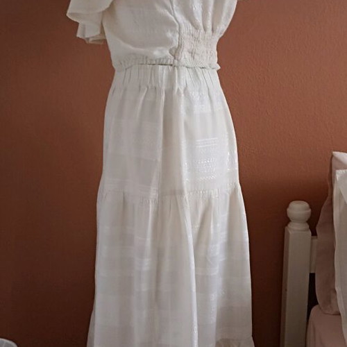 Long skirt set with crop blouse like new, beige, size M