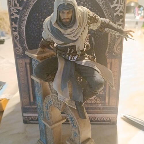 Assassins Creed Mirage figure with box