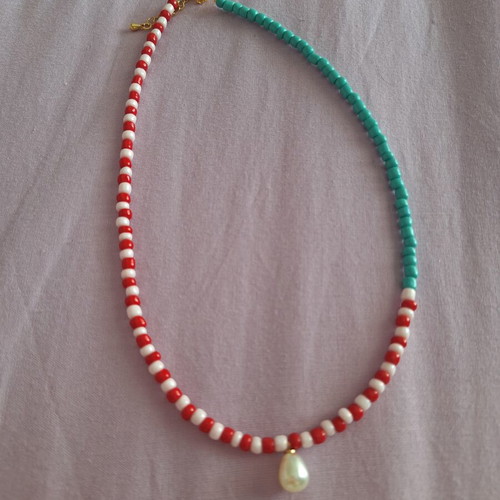 Handmade necklace with pearl and adjustable size, multicolor
