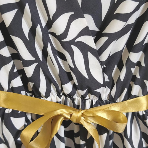 Wrap dress black and white with pockets like new, S/M/L