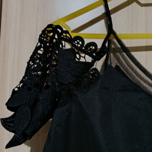 Emery Rose satin blouse M new, black with lace
