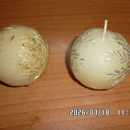 Round candles set of 2 new