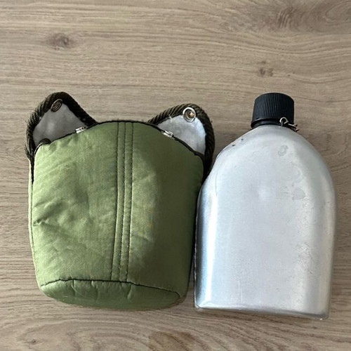 Aluminum commando water bottle used with case