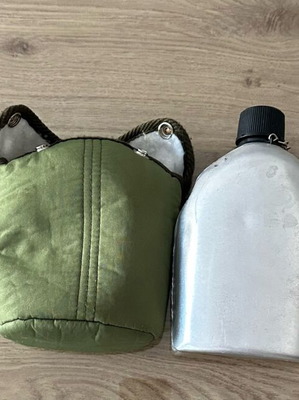 Aluminum commando water bottle used with case