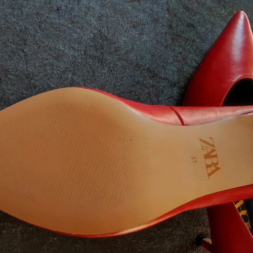 Zara red pointed pumps like new, size 37